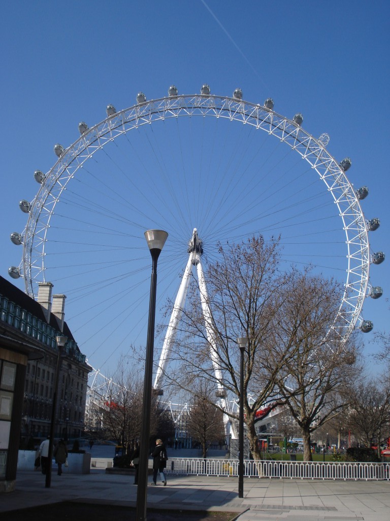 Are you 30? No kids? TRAVEL! Go see the London Eye! London Eye
